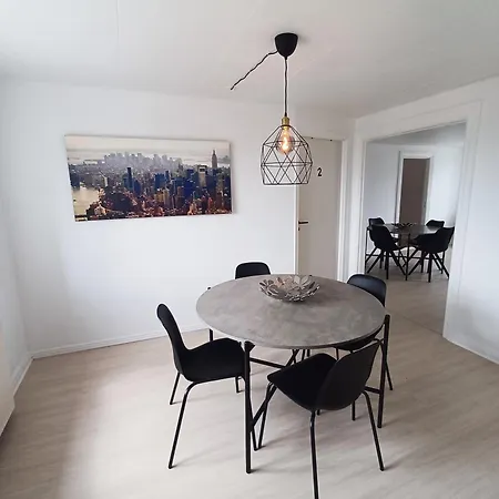 Double 4 With Free Parking Apartmán *
