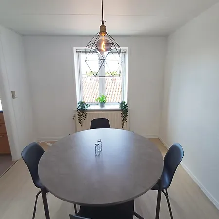 City Central Double Room 4 With Free Parking Hjørring