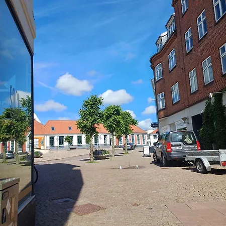 Bright Double With Free Parking Hjorring
