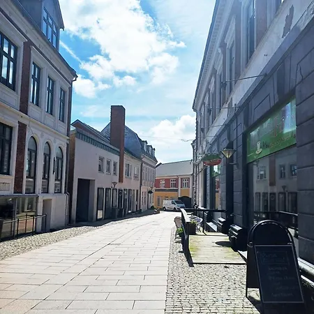 Bright Double With Free Parking *